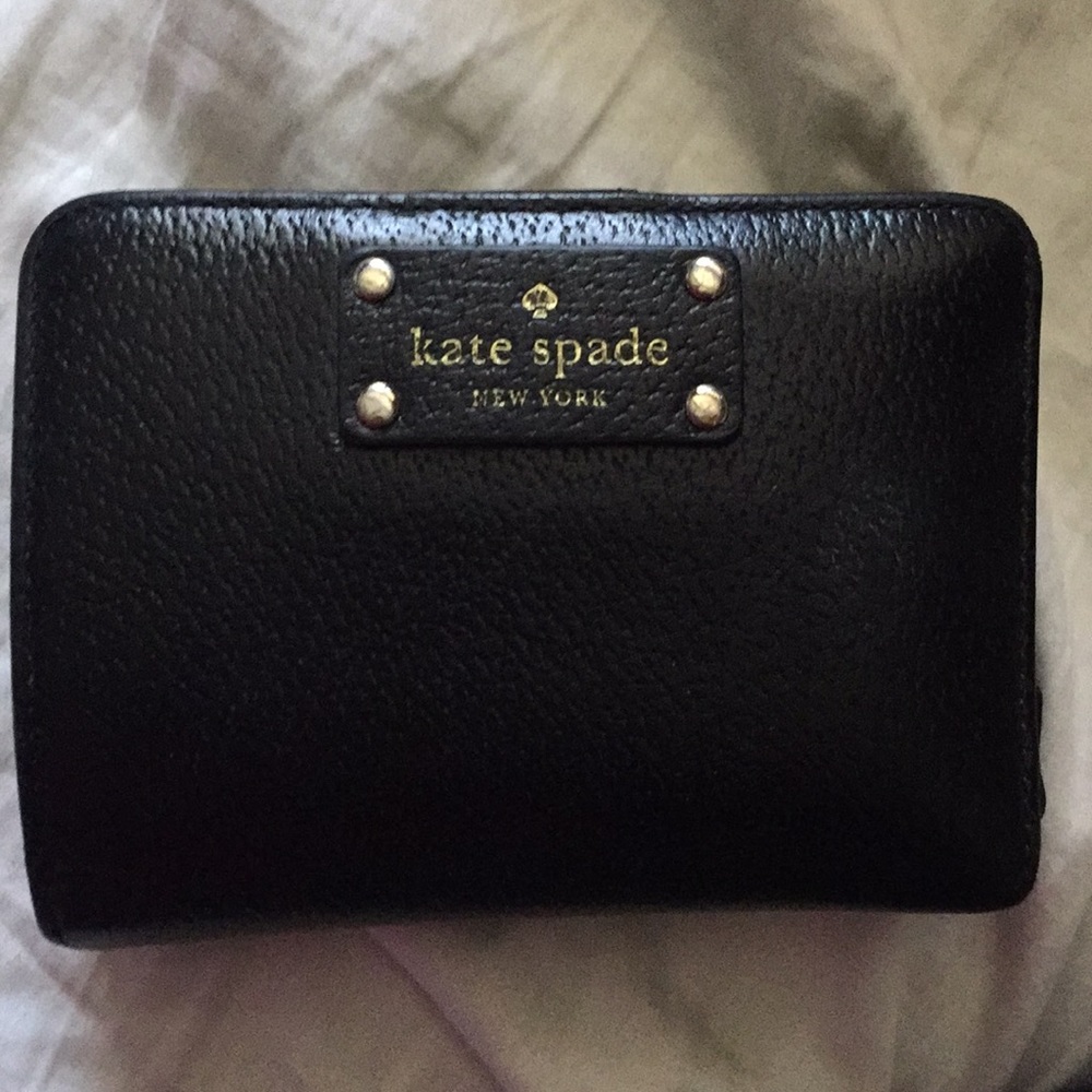 Small Kate Spade wallet